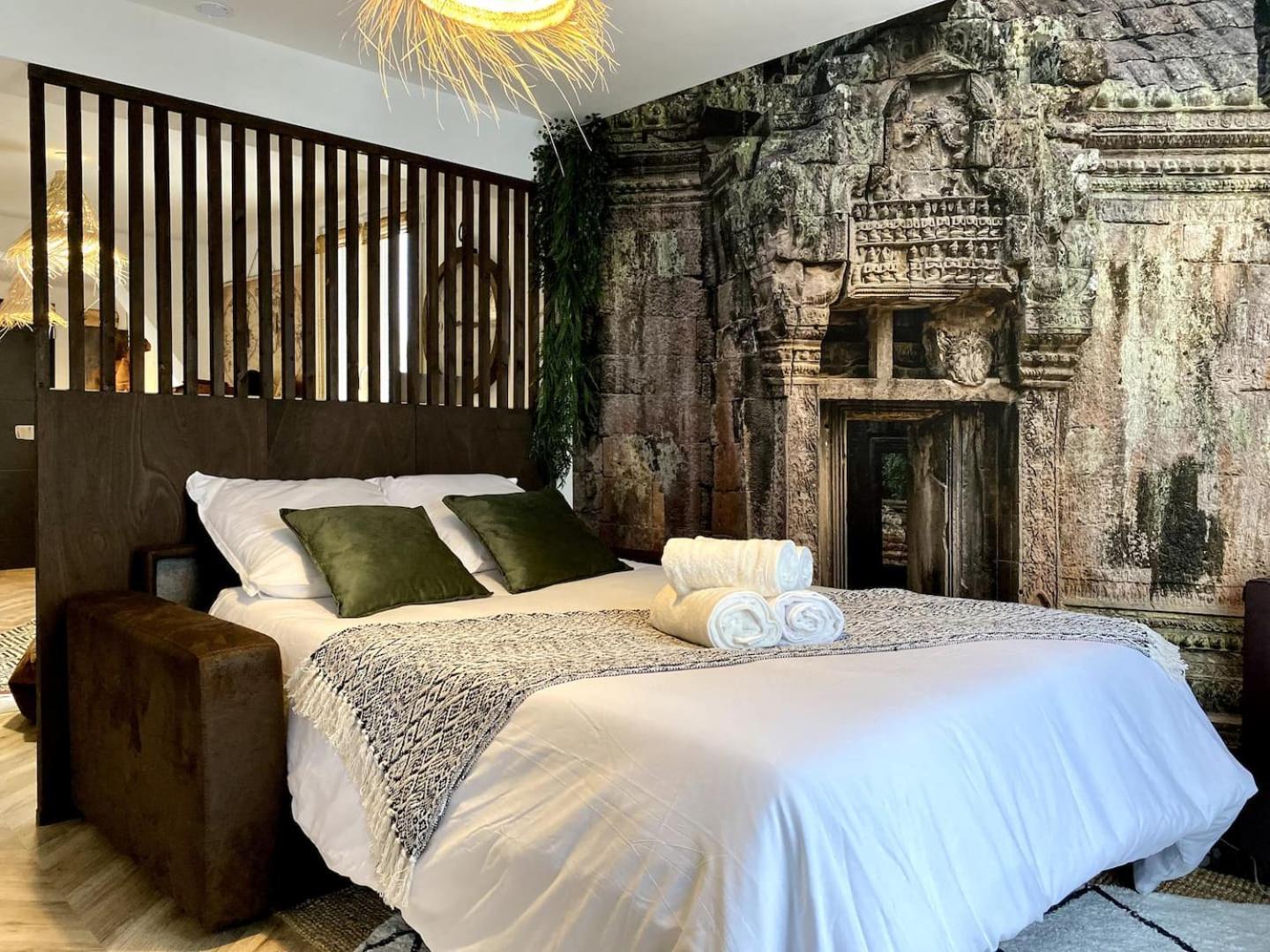 L'Expedition - Best Keys - Experience Unique - Deco Immersive - Lit Queen Size & Canape Convertible - Centre Ville - Netflix & Wifi Illimite - Check-In Autonome - Parking Gratuit Villeneuve-sur-Yonne Екстер'єр фото